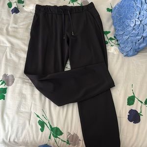 Black On the Fly Pant Lululemon!